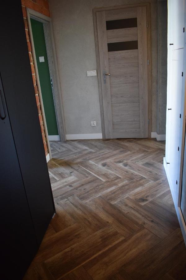 Apartament 3 Pokoje Balkon 50M2 Wyposazone Parking Διαμέρισμα Βρότσλαβ Εξωτερικό φωτογραφία